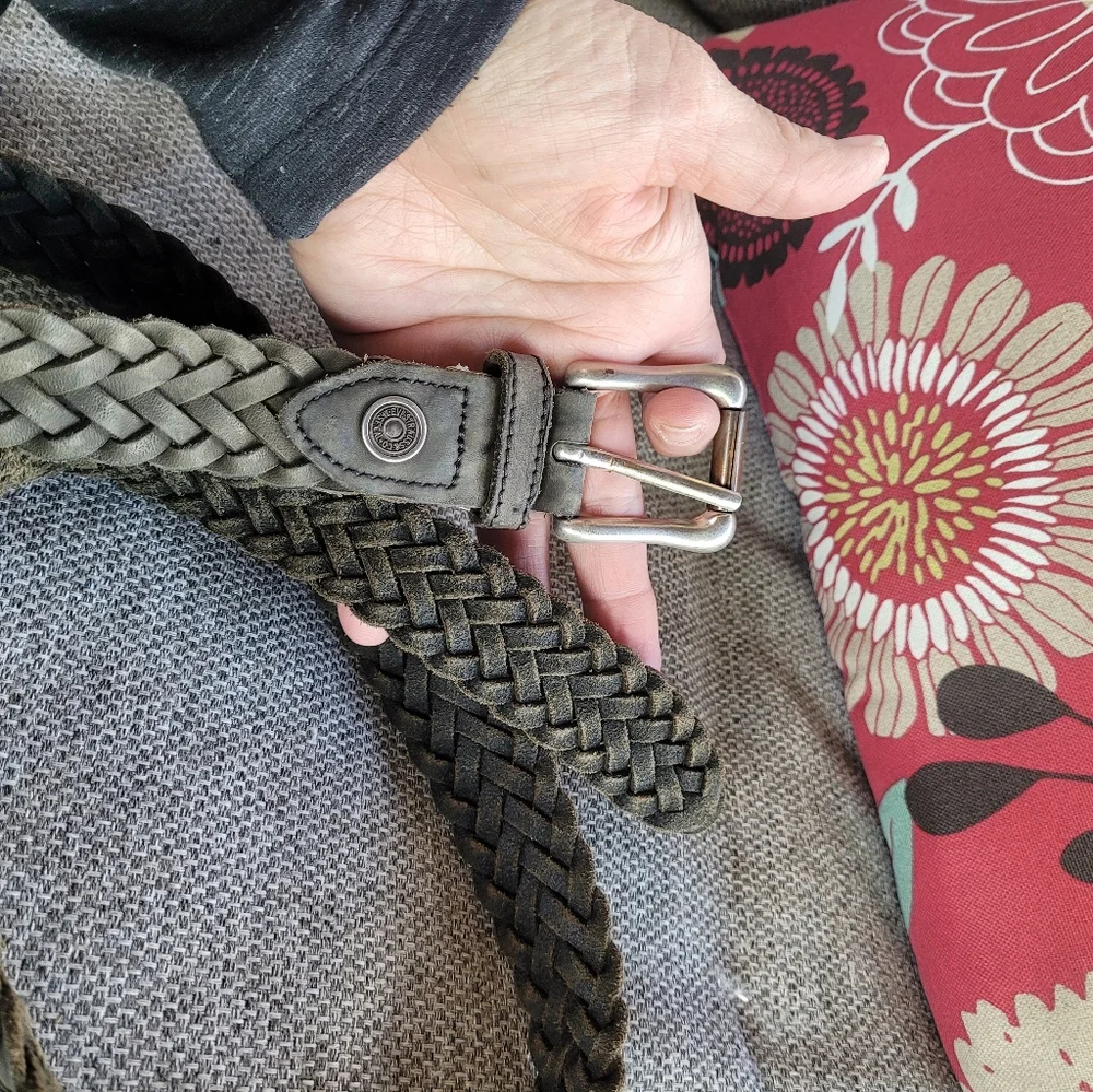 Levi's leather braided belt, dark brown, size 38